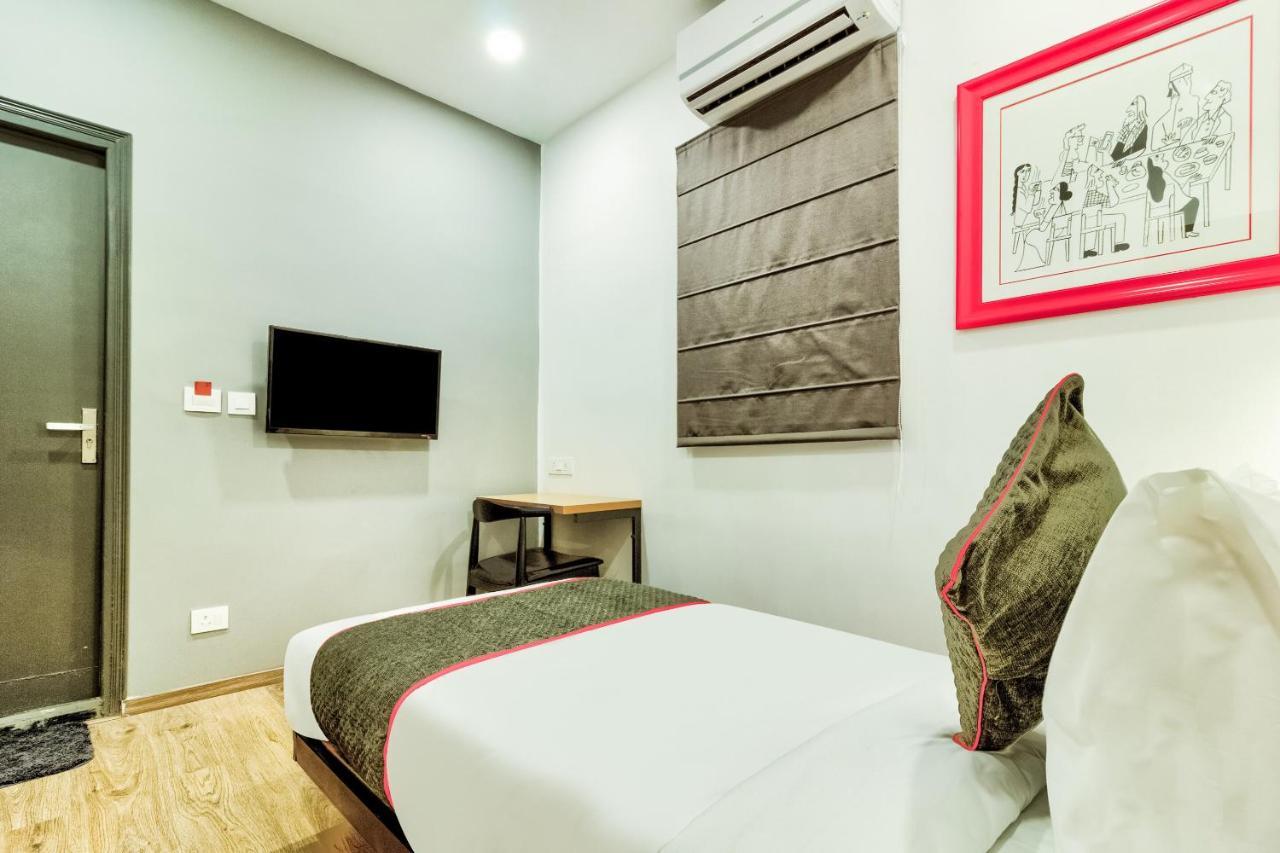 נאווי מומבאי Oyo 78245 Collection O Hotel Crown Inn מראה חיצוני תמונה