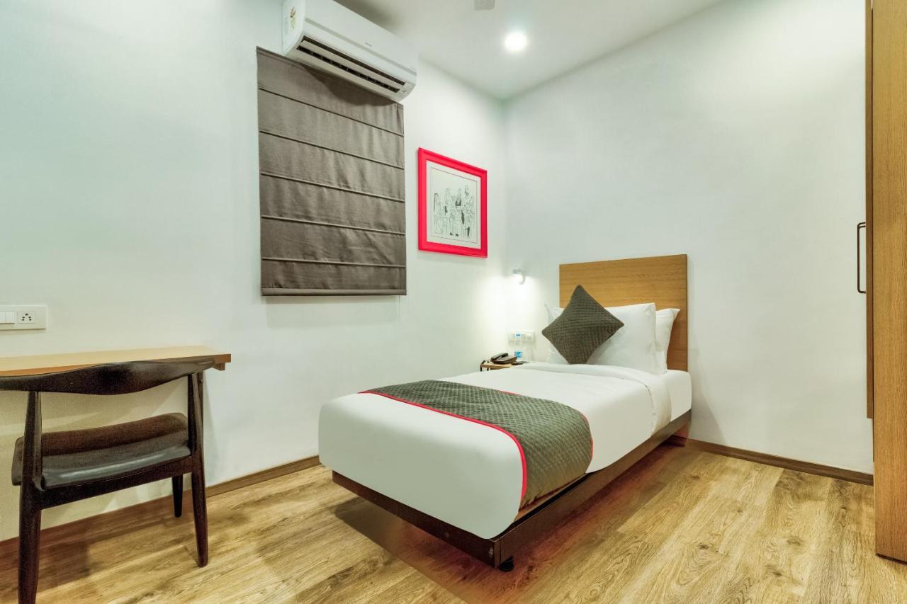 נאווי מומבאי Oyo 78245 Collection O Hotel Crown Inn מראה חיצוני תמונה