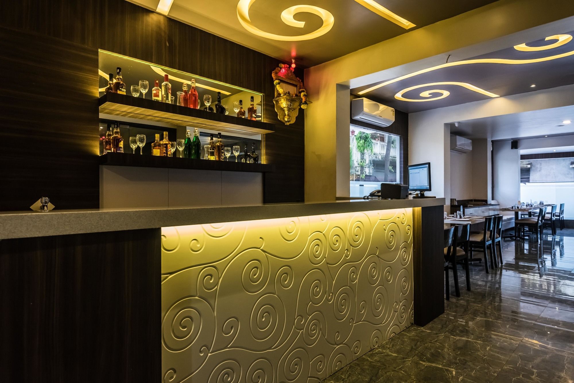 נאווי מומבאי Oyo 78245 Collection O Hotel Crown Inn מראה חיצוני תמונה