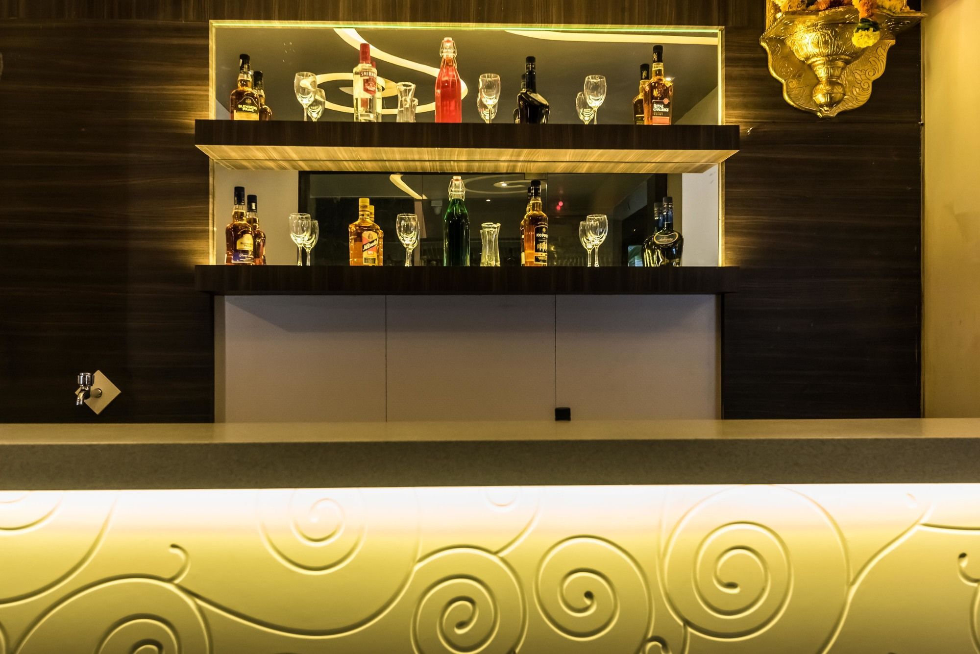 נאווי מומבאי Oyo 78245 Collection O Hotel Crown Inn מראה חיצוני תמונה