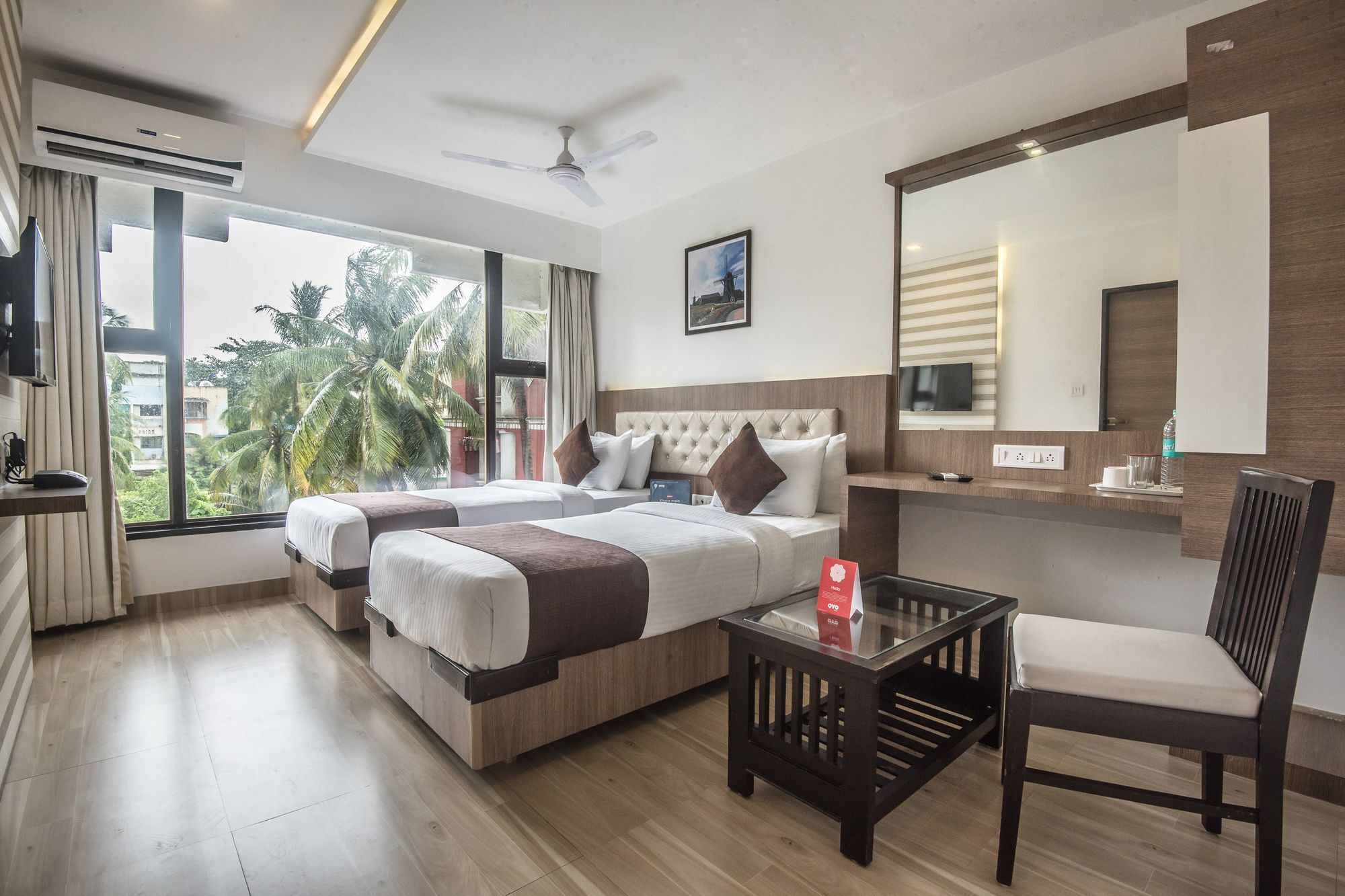 נאווי מומבאי Oyo 78245 Collection O Hotel Crown Inn מראה חיצוני תמונה
